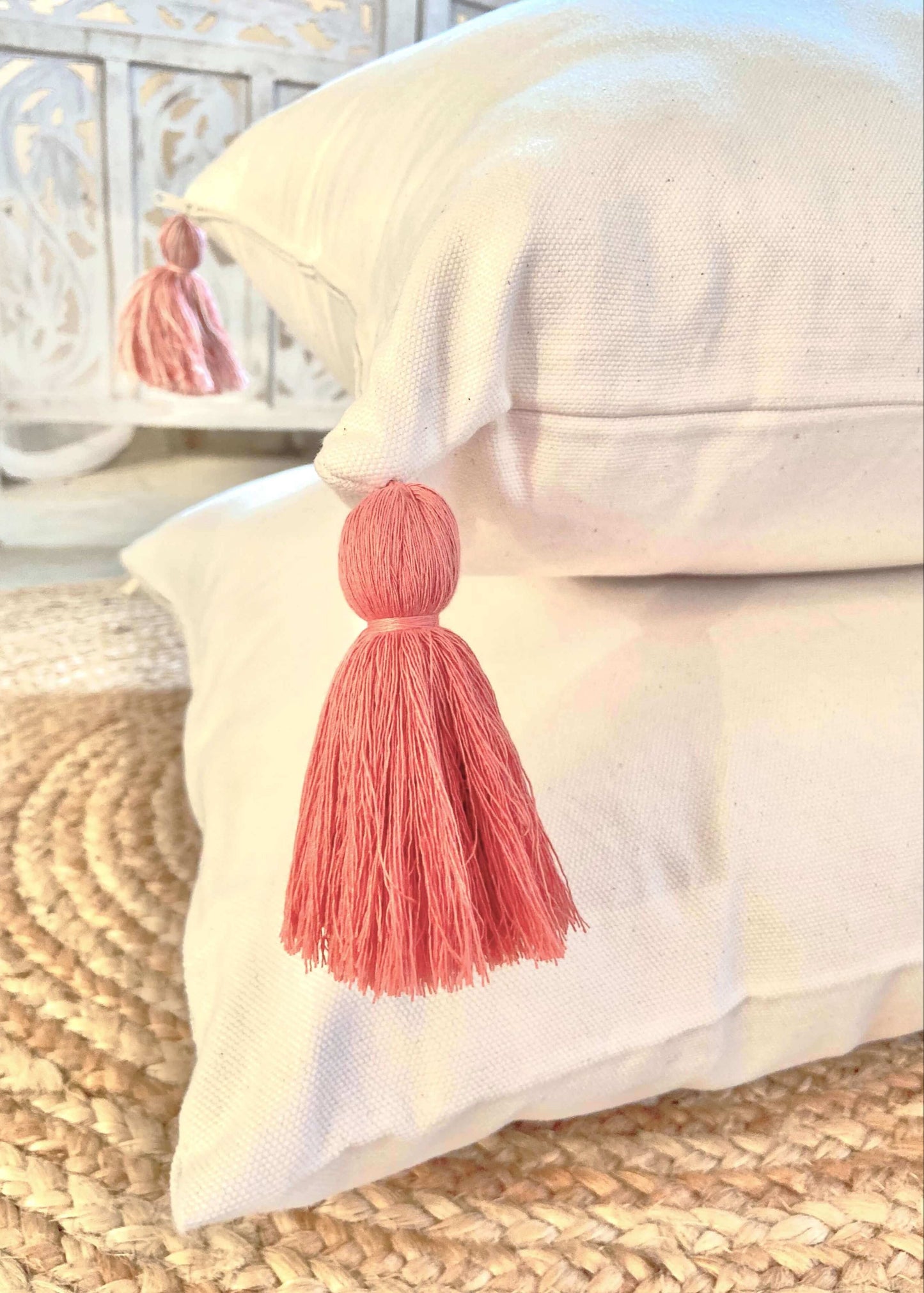 Silla hamaca colgante rosa estilo boho con borlas | LILY
