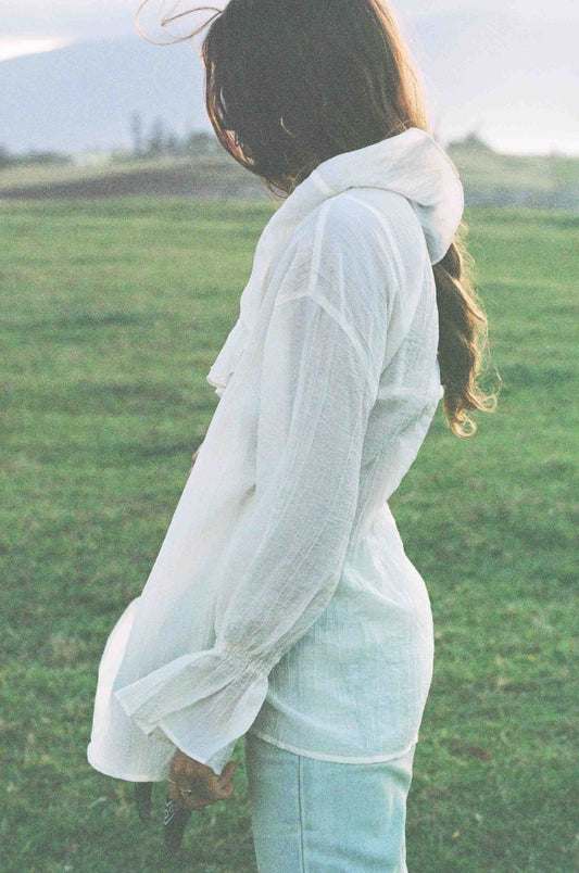 Blusa con volantes color crema/marfil The Lily Top