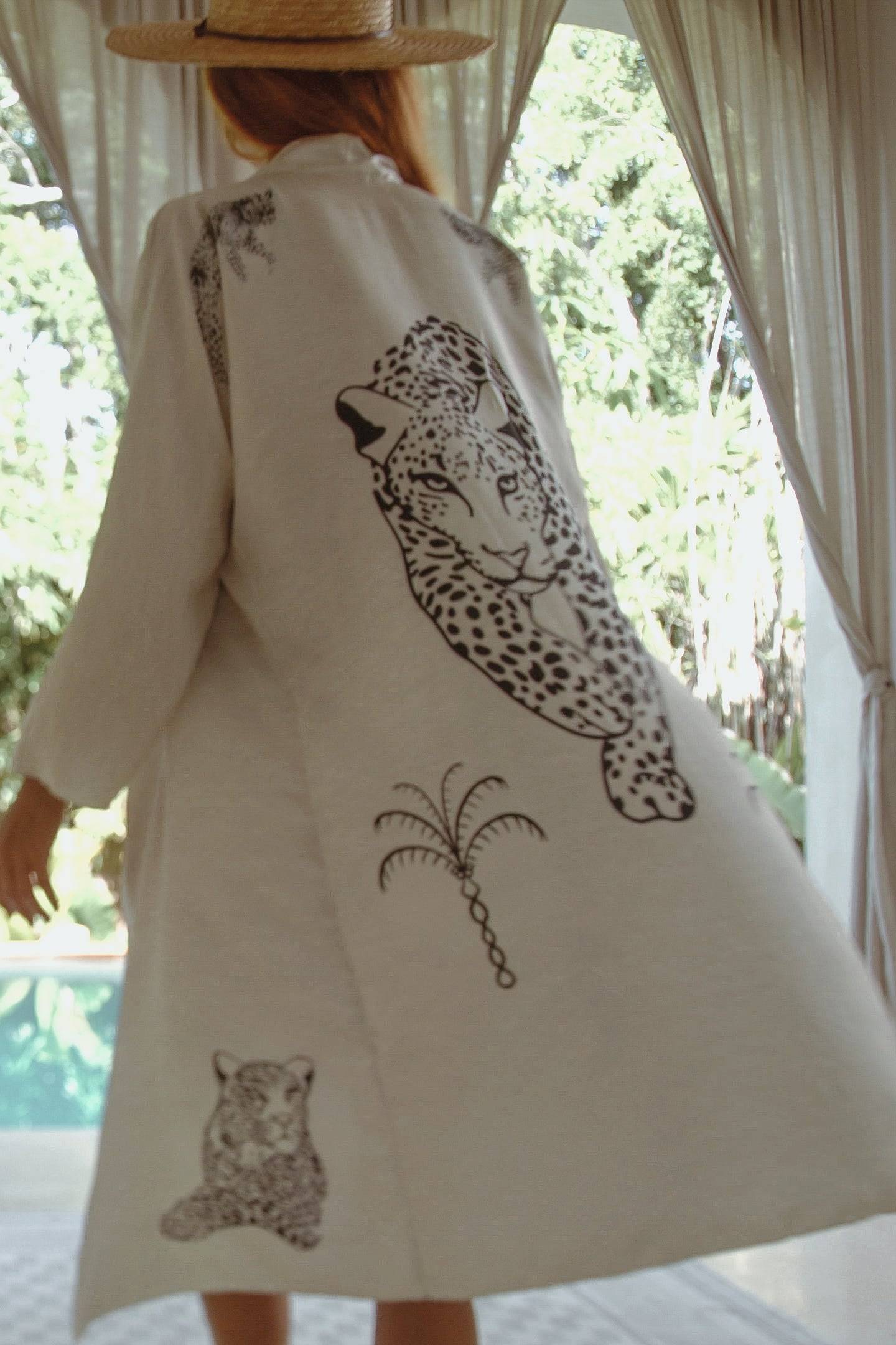 El kimono Jaguar de la túnica real 