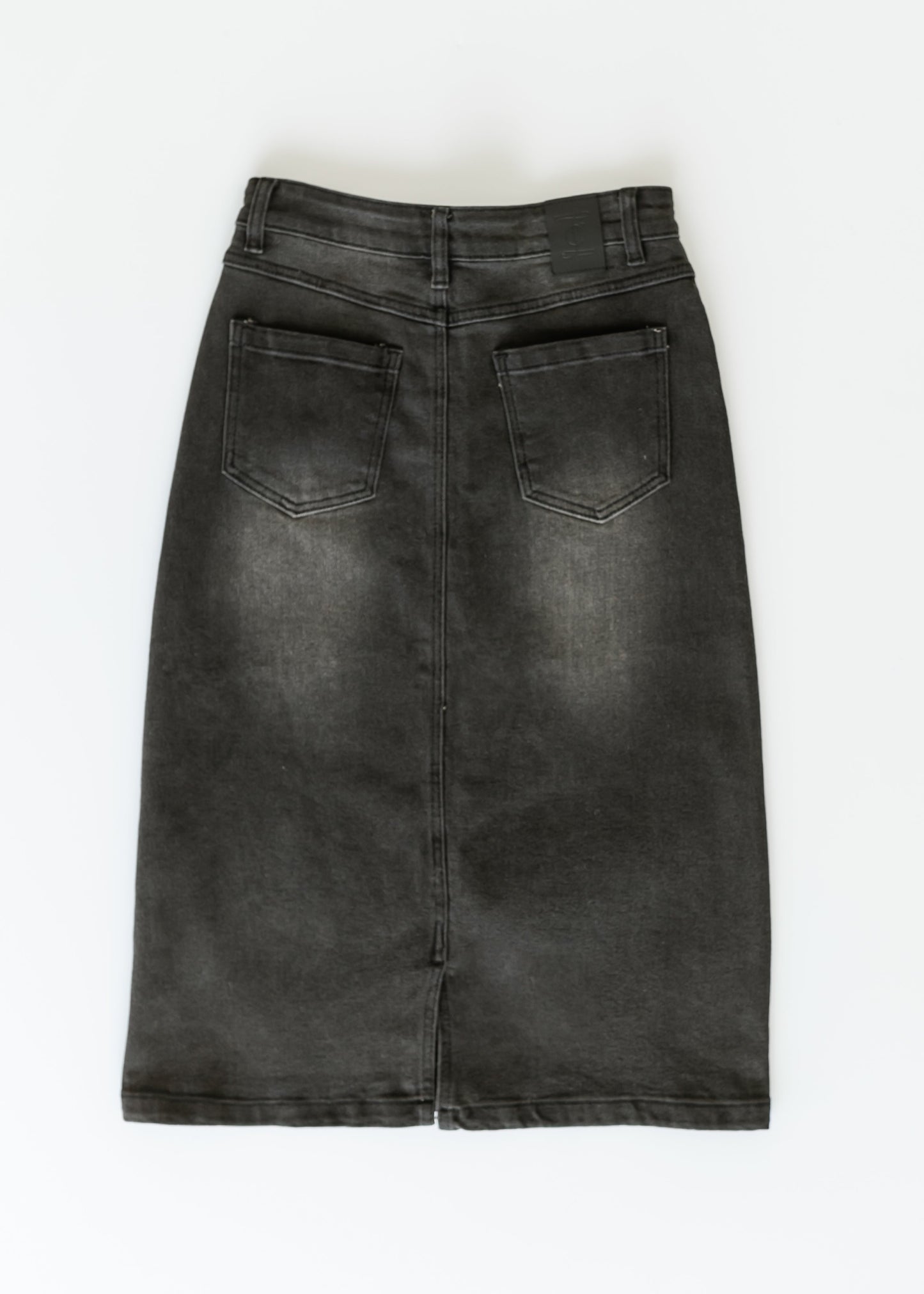 Falda midi de mezclilla negra Tiffany - VENTA FINAL
