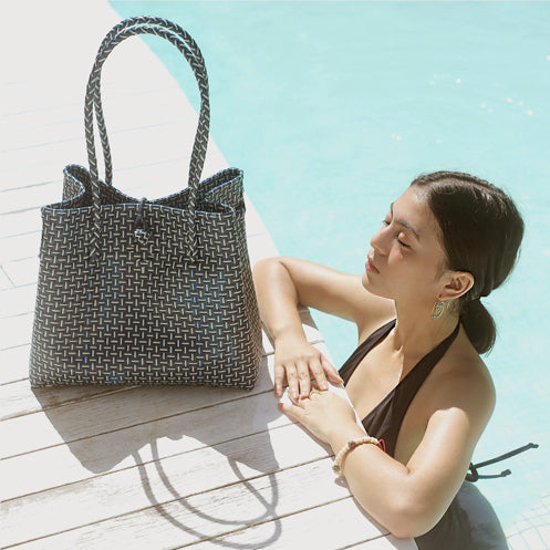 Bolso tote tejido reciclado Toko, en azul marino