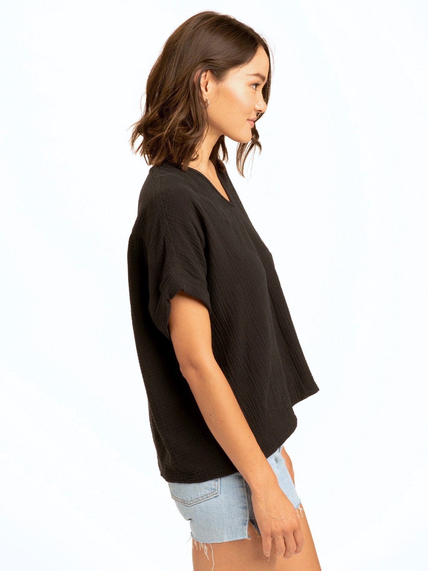 Top de cuello en V de gasa Honora