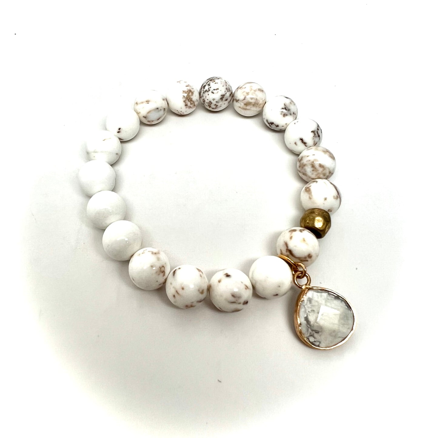Pulsera de howlita blanca